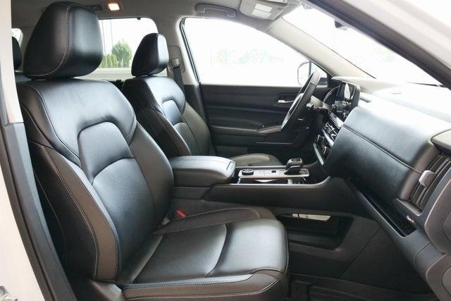 used 2024 Nissan Pathfinder car, priced at $34,993