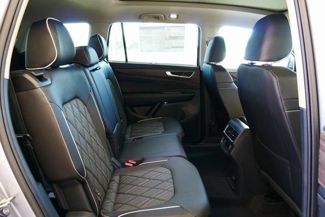 new 2025 Volkswagen Atlas car, priced at $54,155