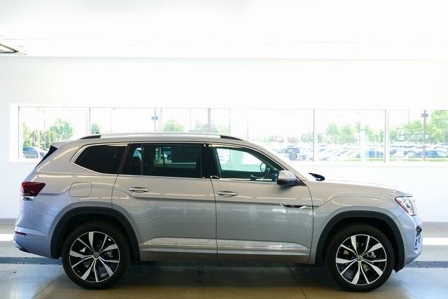 new 2025 Volkswagen Atlas car, priced at $54,155