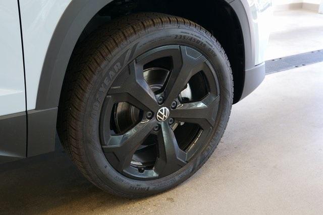 new 2025 Volkswagen Taos car, priced at $32,190