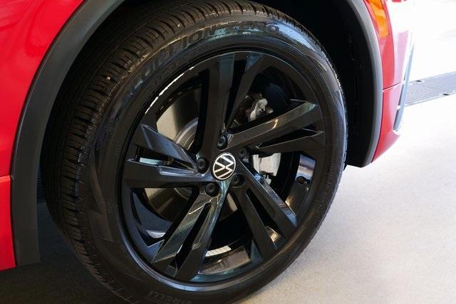 used 2024 Volkswagen Tiguan car, priced at $29,999