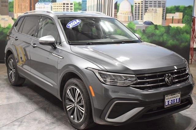 new 2024 Volkswagen Tiguan car, priced at $32,256