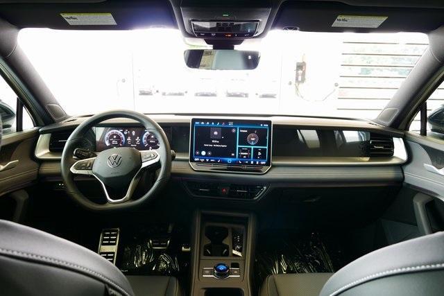 new 2025 Volkswagen Tiguan car, priced at $39,596