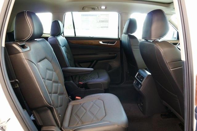 new 2025 Volkswagen Atlas car, priced at $48,387