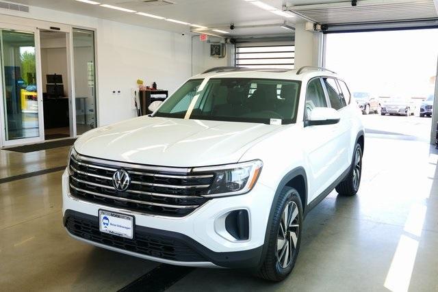 new 2025 Volkswagen Atlas car, priced at $48,387