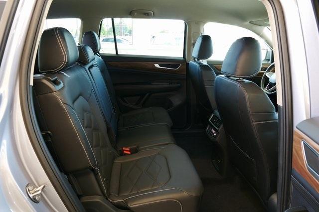 new 2025 Volkswagen Atlas car, priced at $41,930