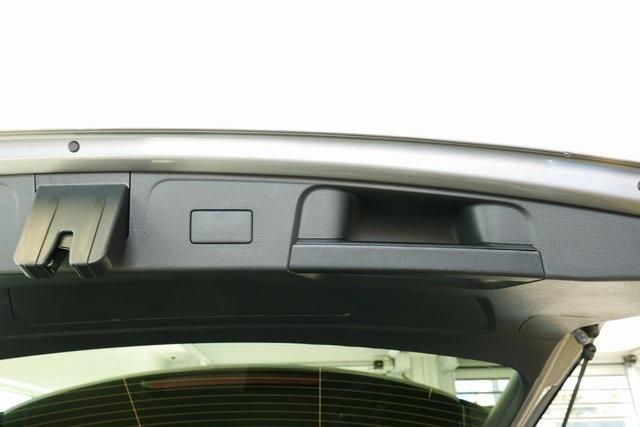 new 2025 Volkswagen Atlas car, priced at $41,930