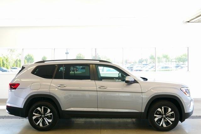 new 2025 Volkswagen Atlas car, priced at $41,930