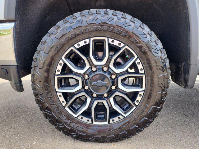 used 2022 Chevrolet Silverado 2500 car, priced at $44,593