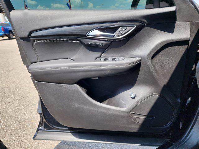 used 2023 Buick Envision car, priced at $26,986