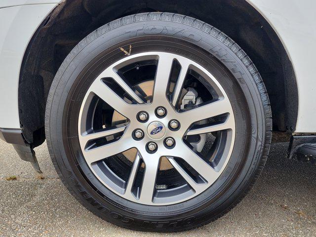 used 2024 Ford Expedition car, priced at $51,714