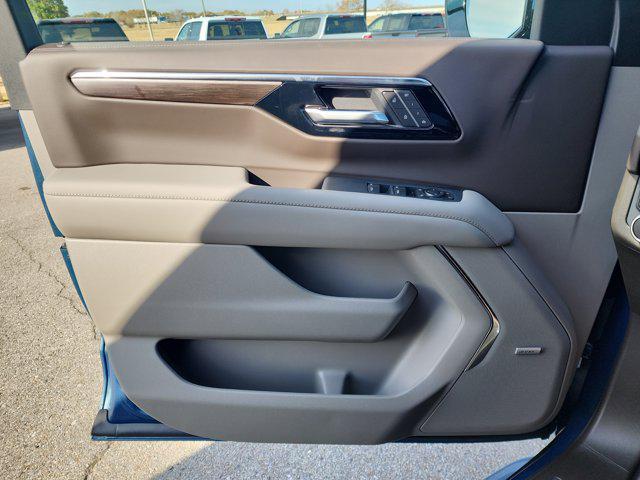 new 2026 Chevrolet Suburban car, priced at $68,995