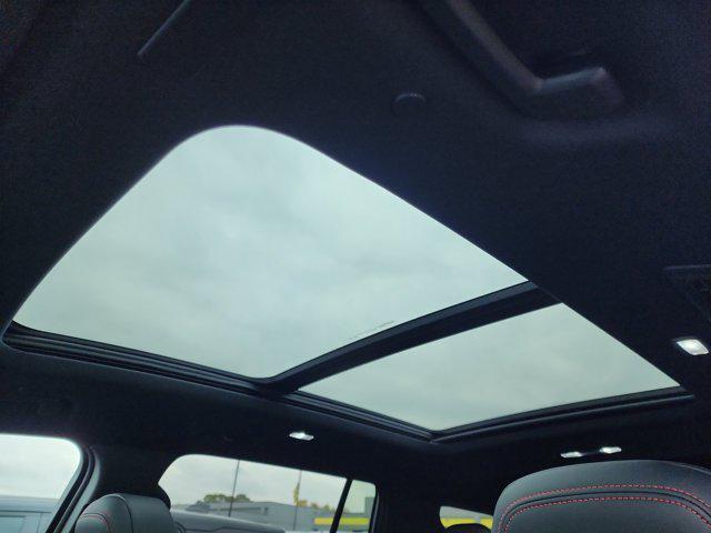 new 2026 Chevrolet Traverse car, priced at $54,615