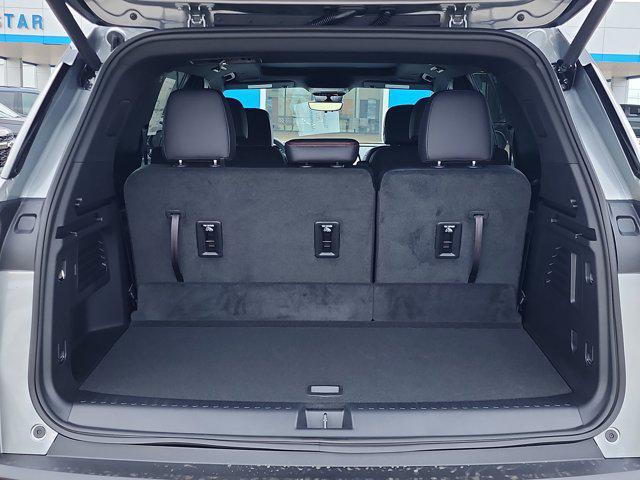 new 2026 Chevrolet Traverse car, priced at $54,615