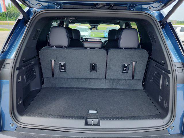 new 2025 Chevrolet Traverse car, priced at $49,965