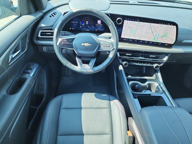 used 2025 Chevrolet Traverse car, priced at $44,987