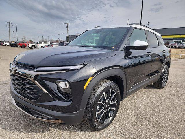 new 2025 Chevrolet TrailBlazer car, priced at $29,390