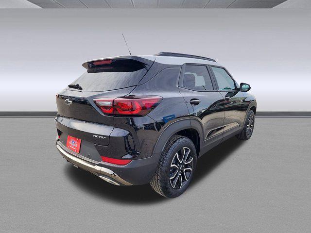 new 2025 Chevrolet TrailBlazer car, priced at $29,390