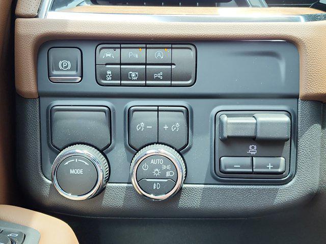 new 2025 Chevrolet Suburban car, priced at $87,350