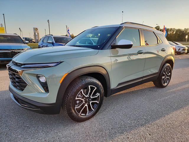 new 2025 Chevrolet TrailBlazer car, priced at $30,585