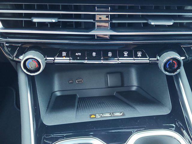 new 2026 Chevrolet Traverse car, priced at $43,695