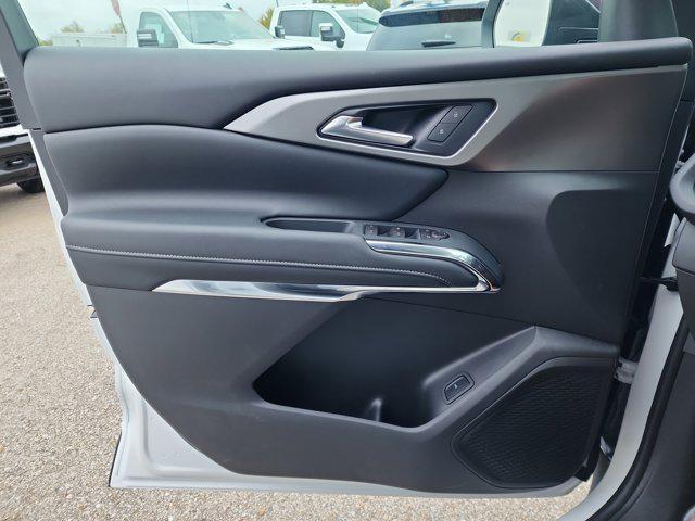 new 2026 Chevrolet Traverse car, priced at $43,695