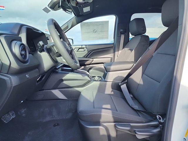 new 2025 Chevrolet Colorado car, priced at $33,495