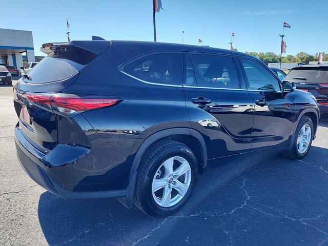 used 2021 Toyota Highlander car, priced at $28,486