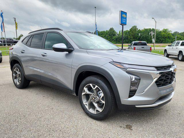 new 2025 Chevrolet Trax car, priced at $25,485