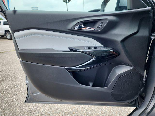 new 2025 Chevrolet Trax car, priced at $25,485