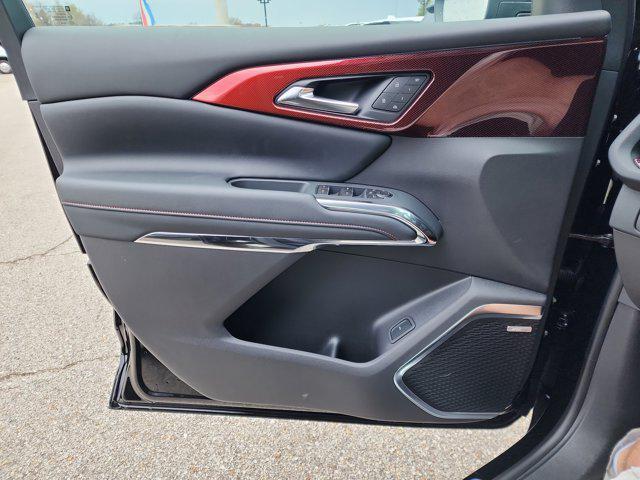 new 2026 Chevrolet Traverse car, priced at $59,435