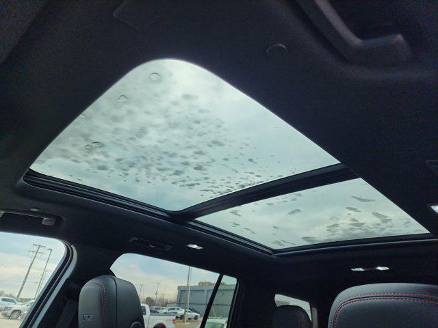 new 2026 Chevrolet Traverse car, priced at $59,435