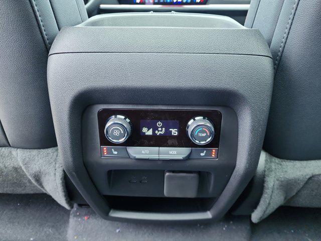 new 2026 Chevrolet Traverse car, priced at $59,435