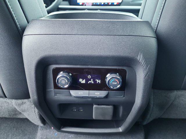 new 2026 Chevrolet Traverse car, priced at $47,205