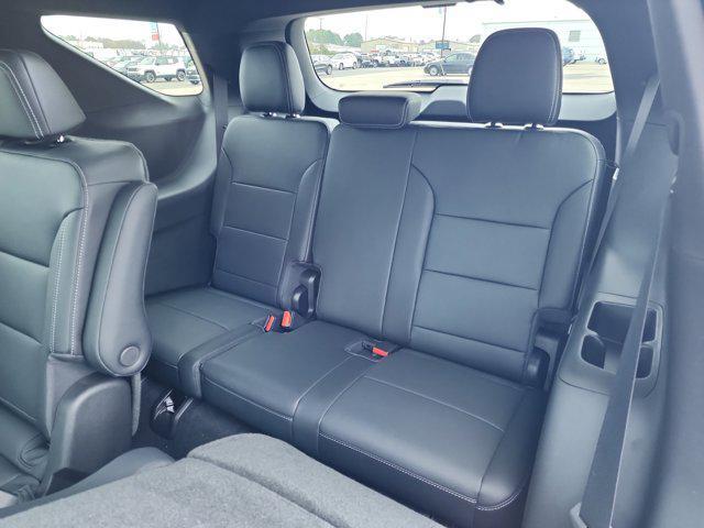 new 2026 Chevrolet Traverse car, priced at $47,205