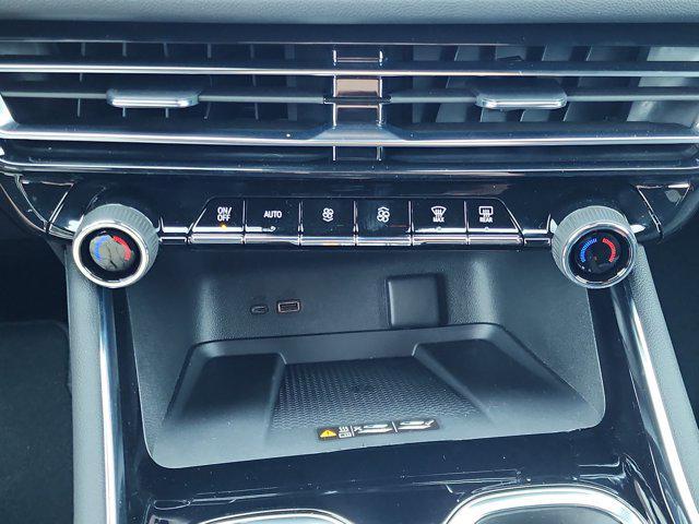 new 2026 Chevrolet Traverse car, priced at $47,205