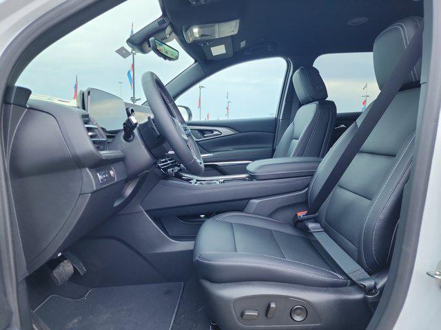 new 2026 Chevrolet Traverse car, priced at $47,205