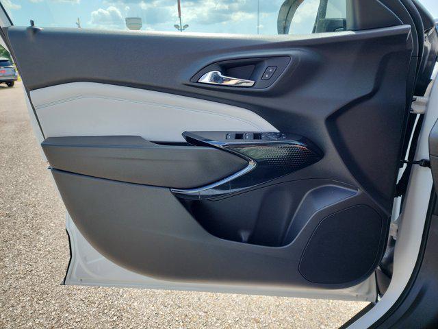 new 2025 Chevrolet Trax car, priced at $25,830