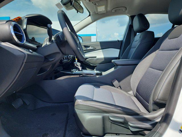 new 2025 Chevrolet Trax car, priced at $25,830