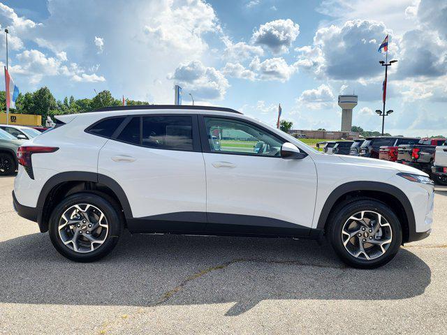 new 2025 Chevrolet Trax car, priced at $25,830
