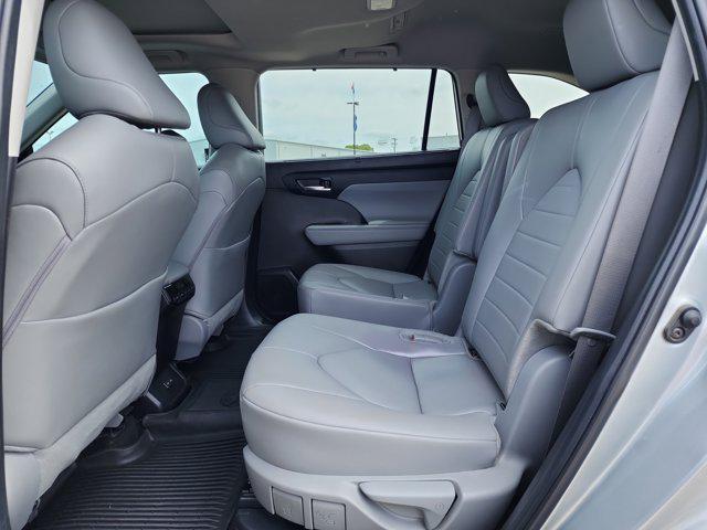 used 2024 Toyota Highlander Hybrid car, priced at $43,548