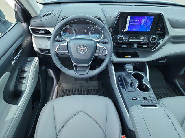 used 2024 Toyota Highlander Hybrid car, priced at $43,548