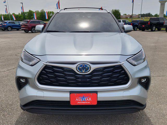 used 2024 Toyota Highlander Hybrid car, priced at $43,548