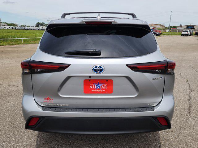 used 2024 Toyota Highlander Hybrid car, priced at $43,548