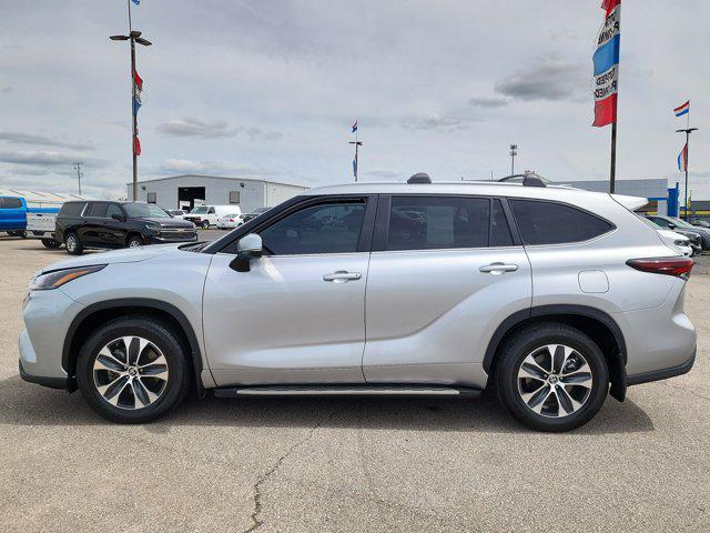 used 2024 Toyota Highlander Hybrid car, priced at $43,548
