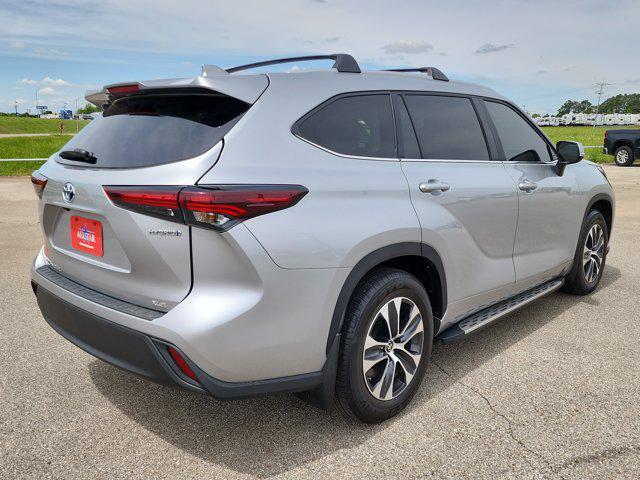 used 2024 Toyota Highlander Hybrid car, priced at $43,548
