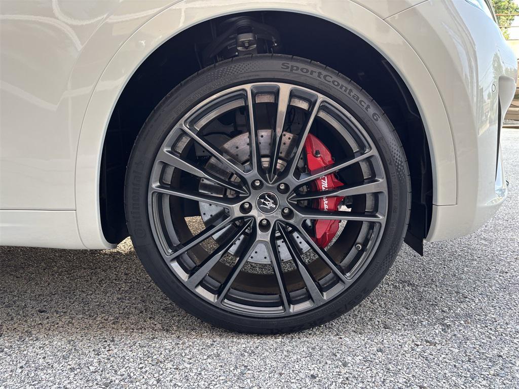 new 2023 Maserati Levante car