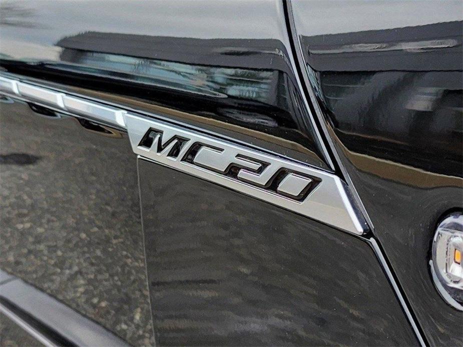 new 2024 Maserati MC20 car