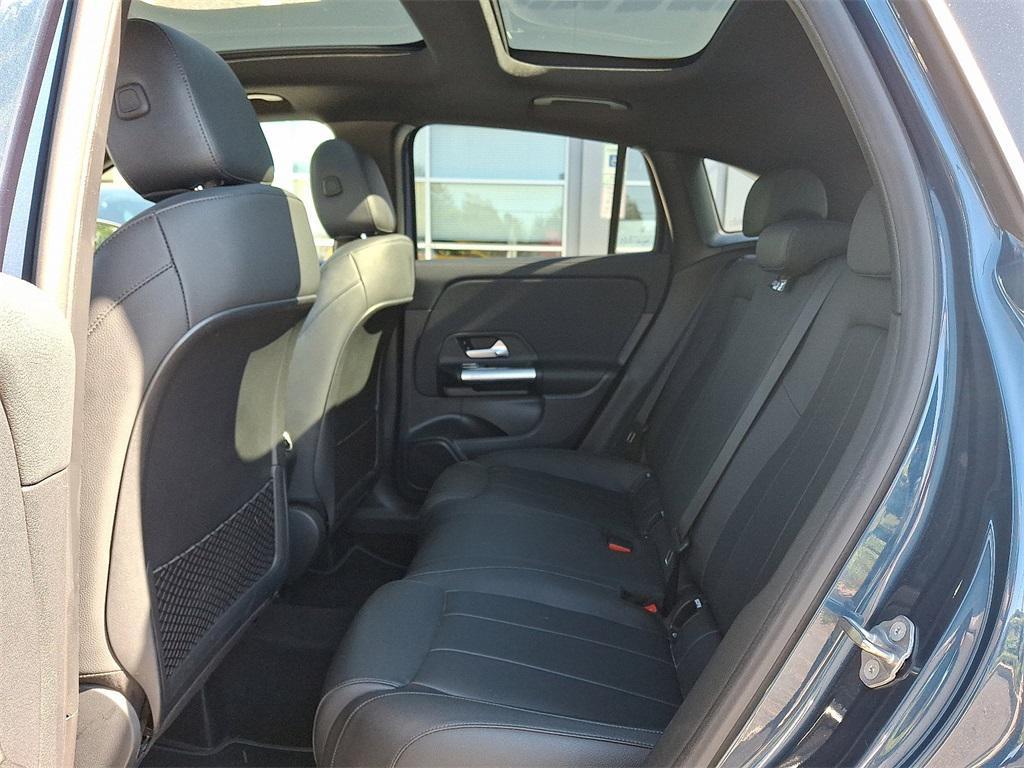 new 2023 Mercedes-Benz GLA 250 car, priced at $30,799