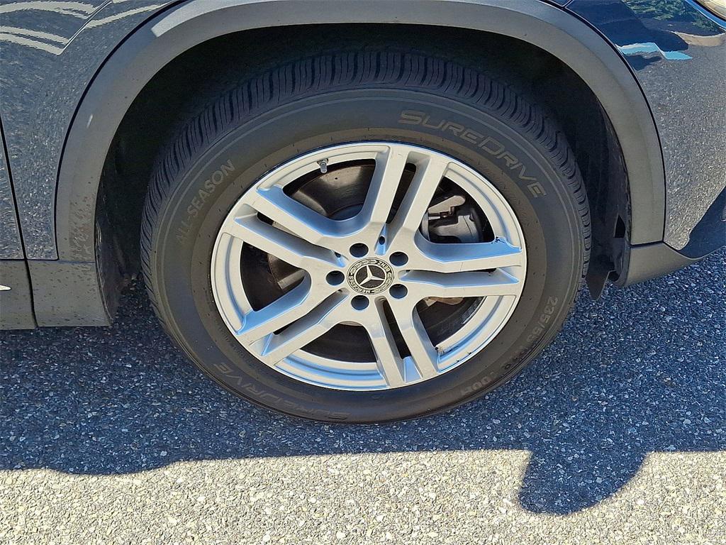 new 2023 Mercedes-Benz GLA 250 car, priced at $30,799